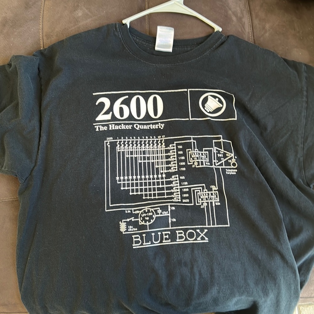 Graphic tee